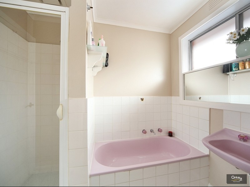 8/5 Radcliff Avenue, Cheltenham VIC 3192