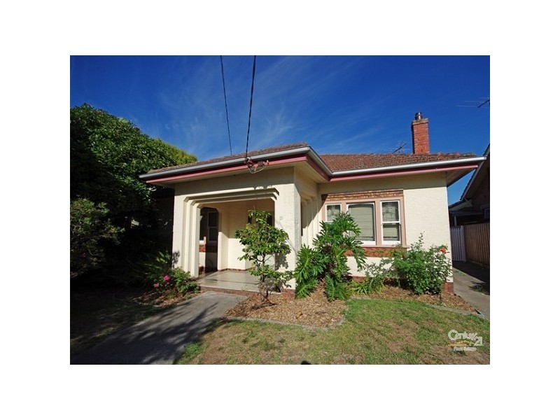 3 Lillimur Road, Ormond VIC 3204