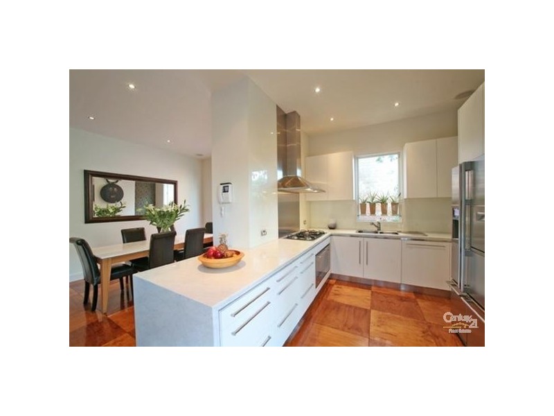 23 Empress Road, St Kilda East VIC 3183