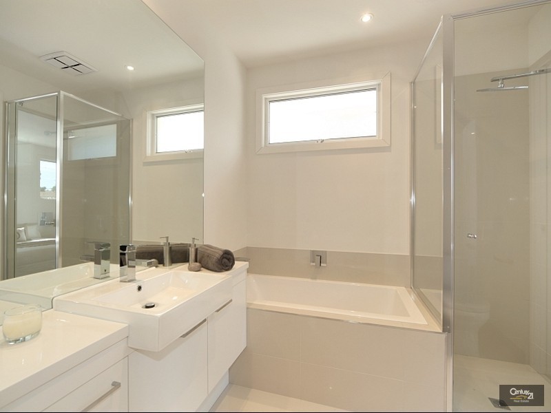 47 Murray Road, Ormond VIC 3204