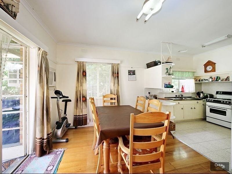 2 Leo Street, Bentleigh East VIC 3165