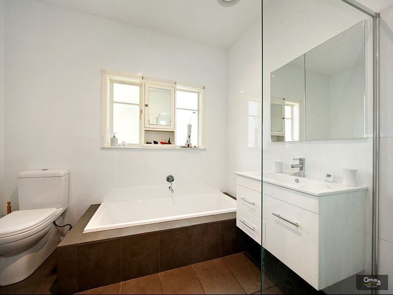 2 Leo Street, Bentleigh East VIC 3165