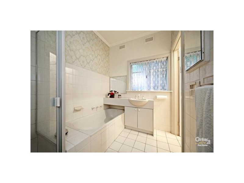 20 McLean Avenue, Bentleigh VIC 3204