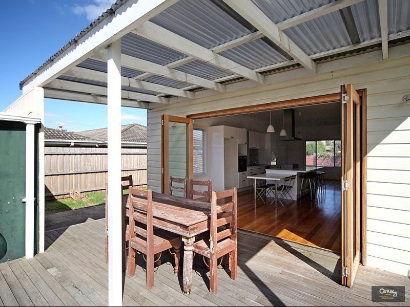 21 Cavendish Drive, Heatherton VIC 3202