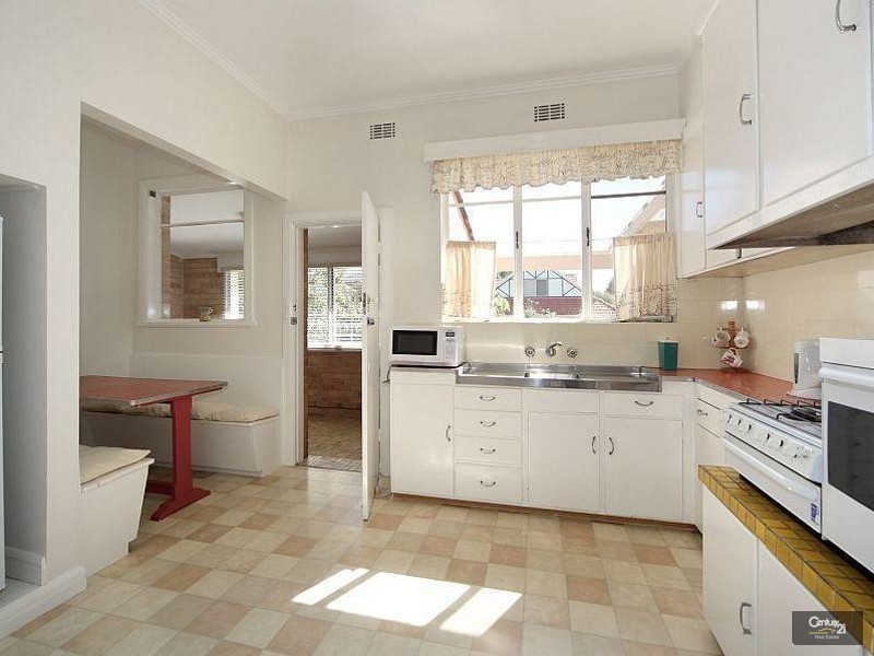 17 Patterson Road, Bentleigh VIC 3204