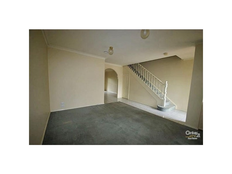 2/76 Wheatley Road, Mckinnon VIC 3204