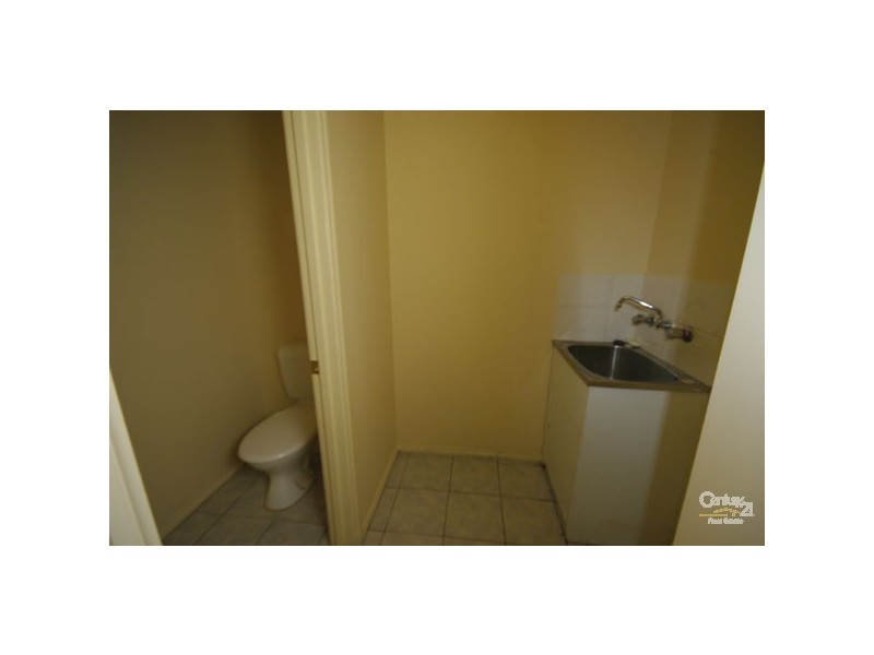 2/76 Wheatley Road, Mckinnon VIC 3204