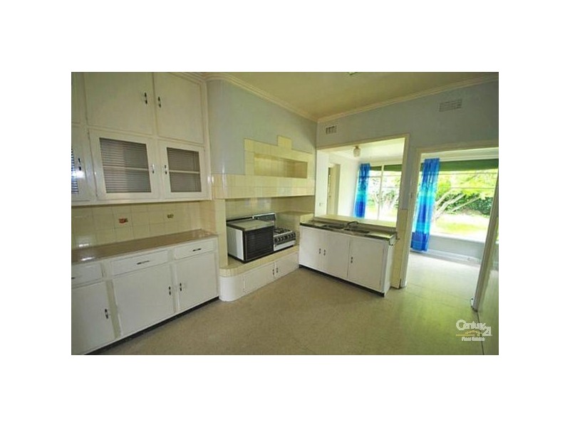 6 Clairmont Avenue, Bentleigh VIC 3204