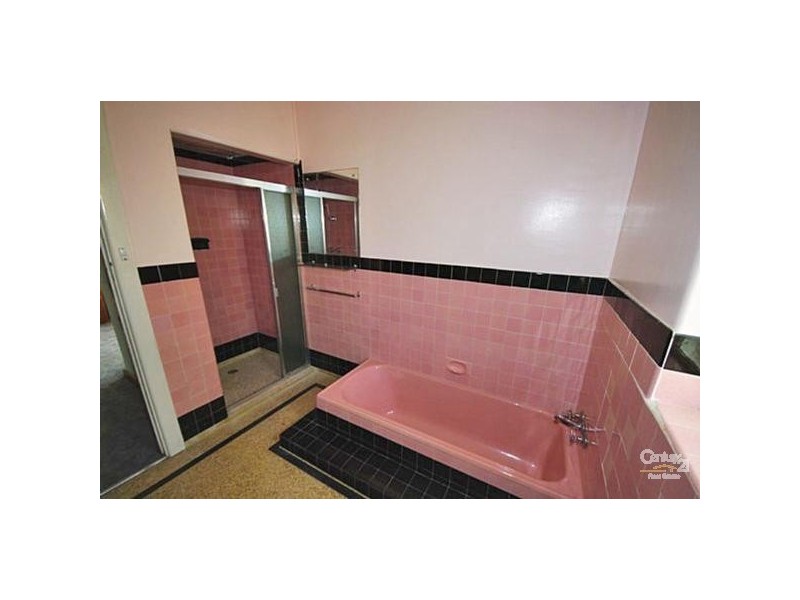 6 Clairmont Avenue, Bentleigh VIC 3204