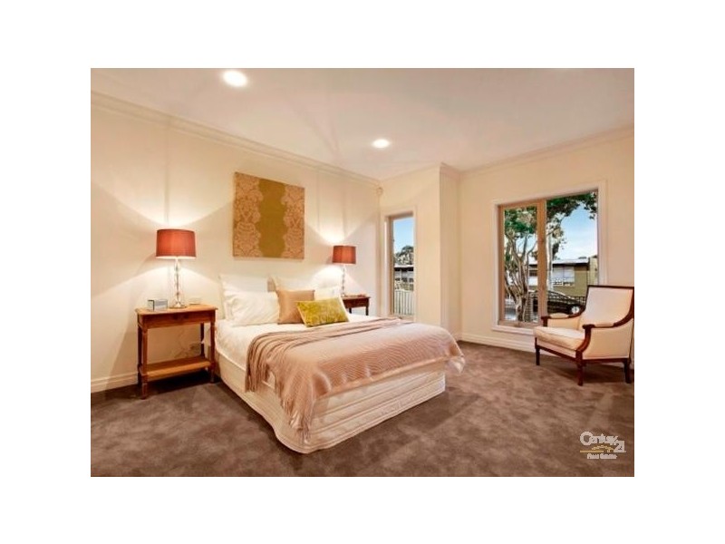 6B Riddle Street, Bentleigh VIC 3204