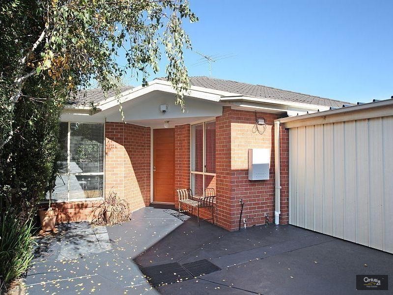 2/6 McKinnon Road, Mckinnon VIC 3204