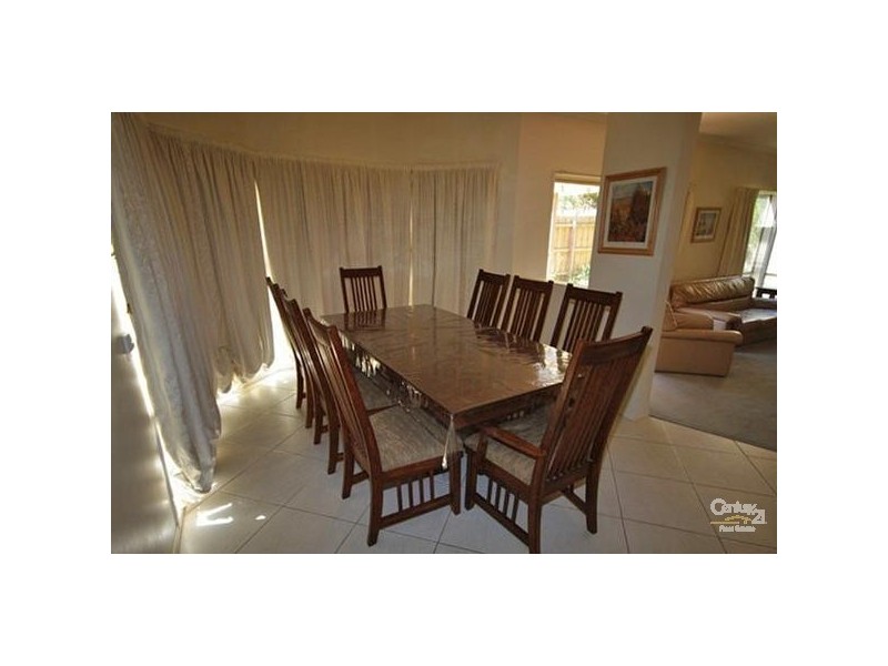 5 Yarraburn Close, Bentleigh East VIC 3165