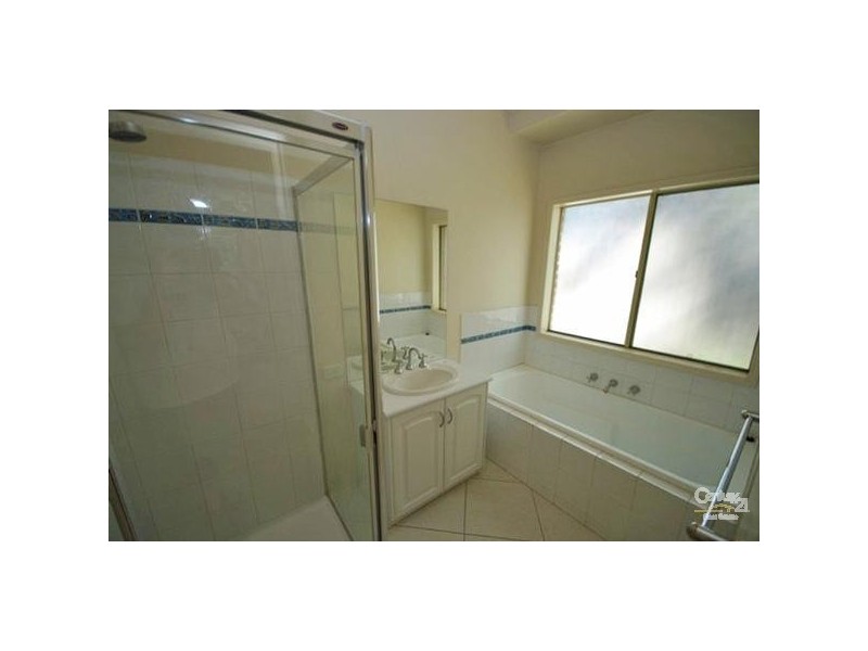 5 Yarraburn Close, Bentleigh East VIC 3165