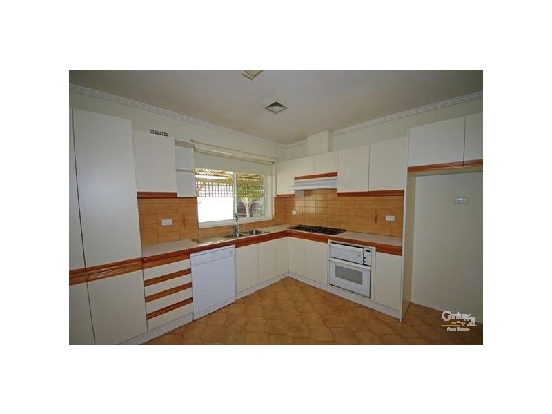 18 Wavell Street, Mckinnon VIC 3204