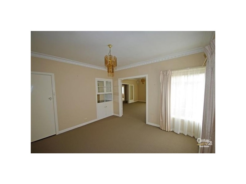 18 Wavell Street, Mckinnon VIC 3204