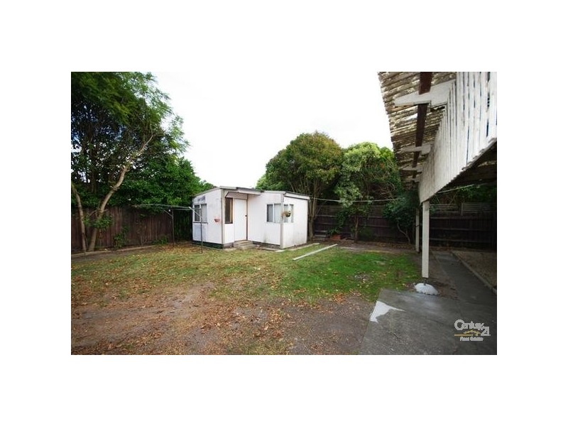 18 Wavell Street, Mckinnon VIC 3204