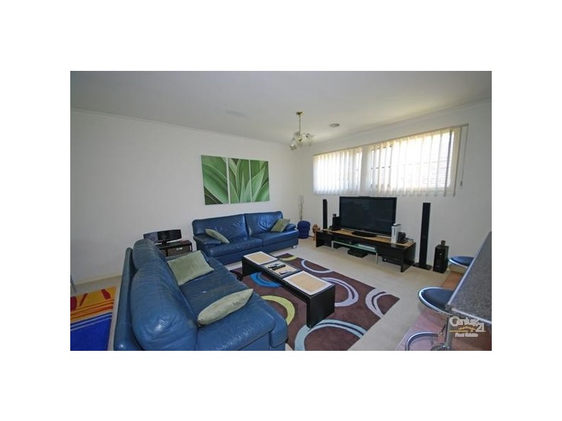 1/4 Katoomba Street, Hampton East VIC 3188