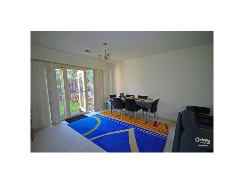 1/4 Katoomba Street, Hampton East VIC 3188