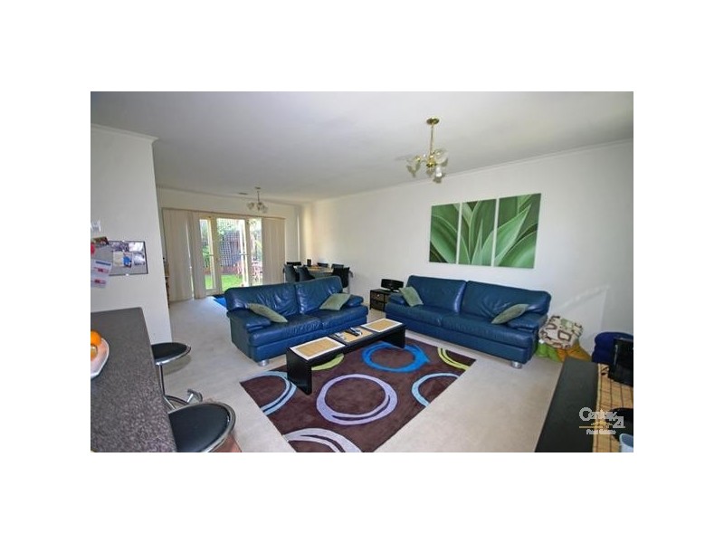 1/4 Katoomba Street, Hampton East VIC 3188