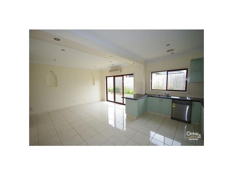 2/1074 North Road, Bentleigh East VIC 3165