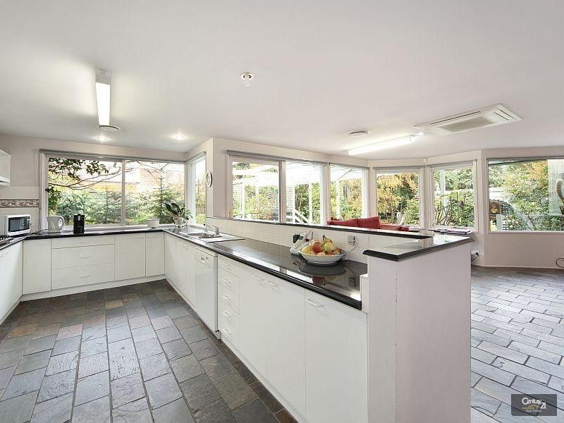 29 Mills Street, Hampton VIC 3188