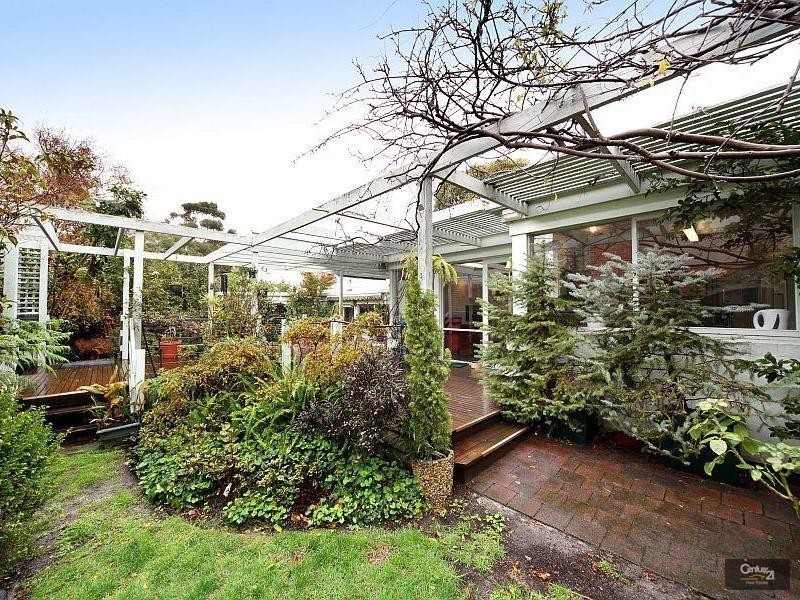 29 Mills Street, Hampton VIC 3188