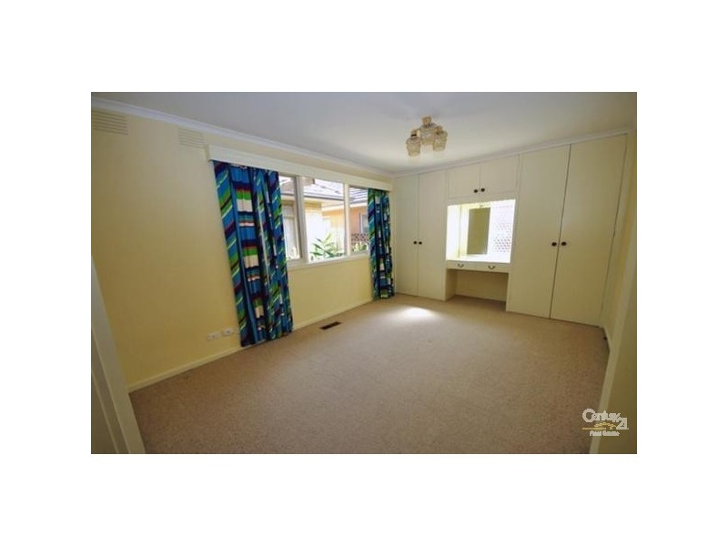 4 Clarence Street, Bentleigh East VIC 3165