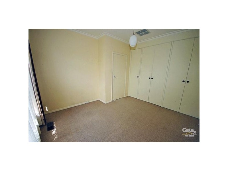 4 Clarence Street, Bentleigh East VIC 3165