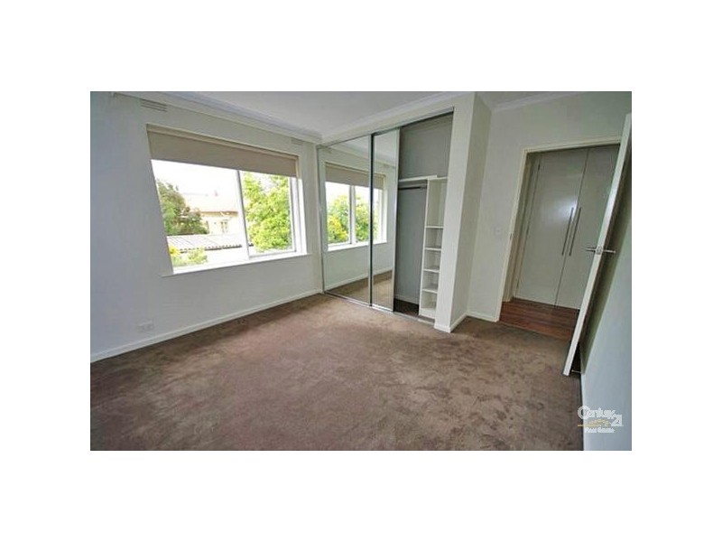 7/22 Walsh, Ormond VIC 3204