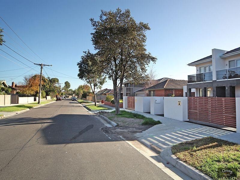 9 Warland Road, Hampton East VIC 3188