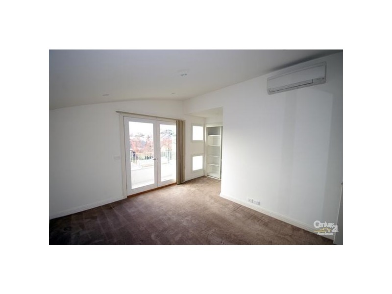 26A Carlton Street, Mckinnon VIC 3204