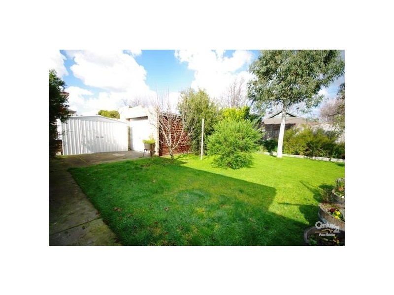 2 Hudson Street, Mckinnon VIC 3204