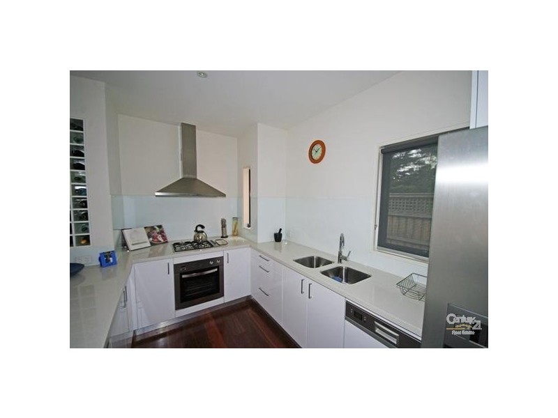 6 Carcoola Court, Mckinnon VIC 3204