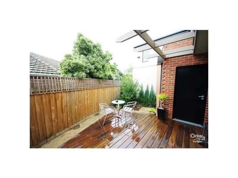 6 Carcoola Court, Mckinnon VIC 3204