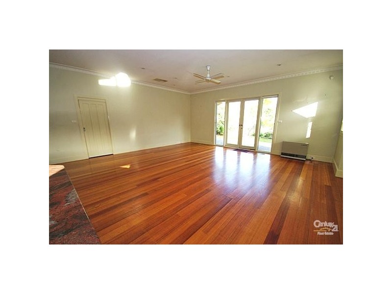 35 Cairnes Grove, Bentleigh VIC 3204