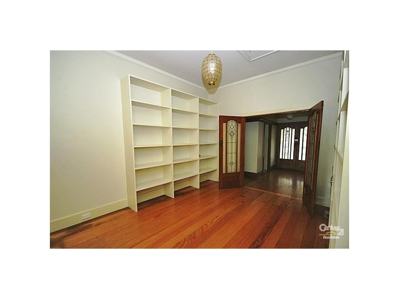 35 Cairnes Grove, Bentleigh VIC 3204