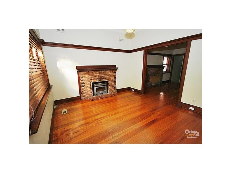 35 Cairnes Grove, Bentleigh VIC 3204