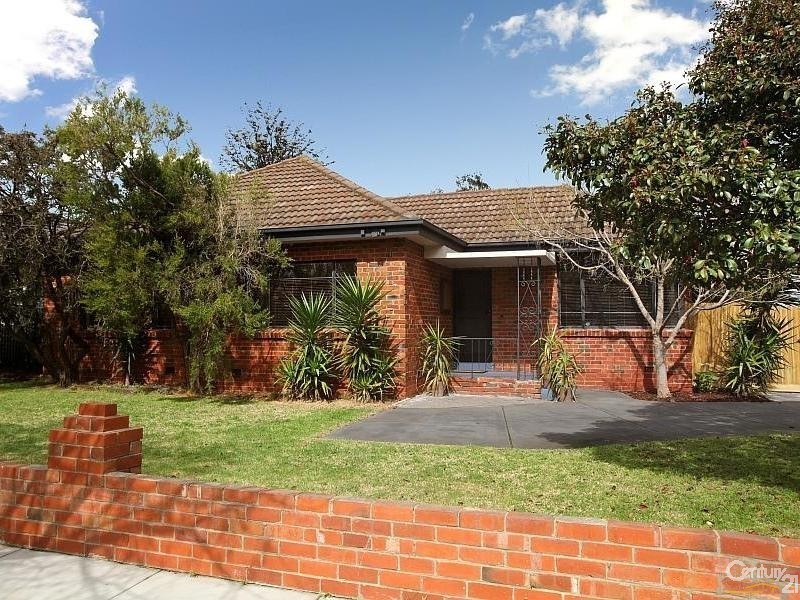 1/2 Riddle Street, Bentleigh VIC 3204