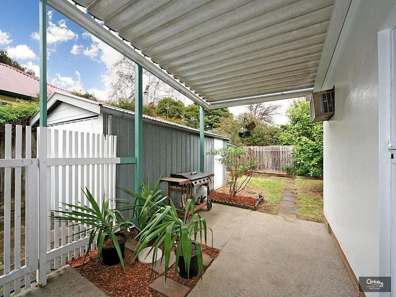 8 Taylor Street, Brighton East VIC 3187