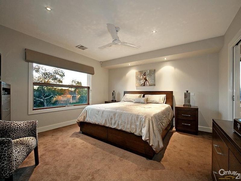 1/31 Lancaster Street, Bentleigh East VIC 3165