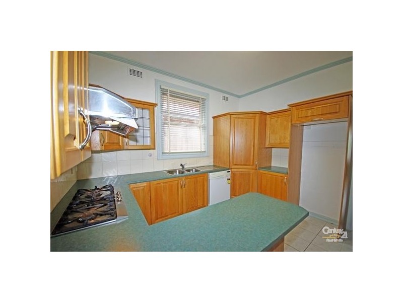 4 Landles Street, Mckinnon VIC 3204