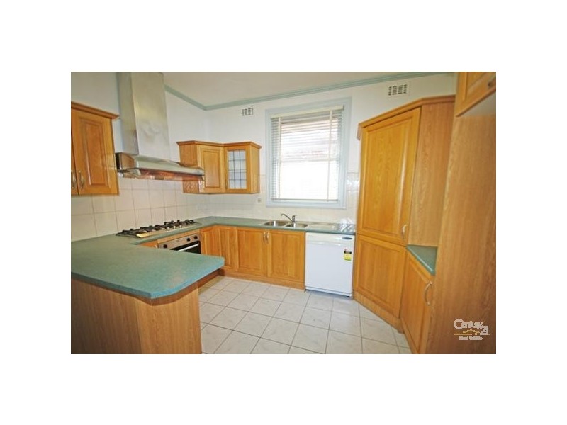 4 Landles Street, Mckinnon VIC 3204