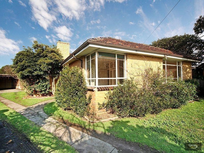 2 Trinity Court, Bentleigh East VIC 3165