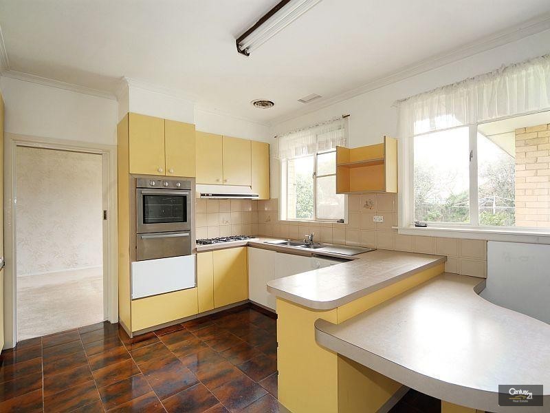 2 Trinity Court, Bentleigh East VIC 3165