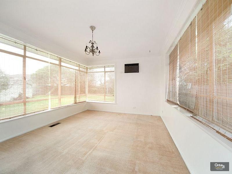 2 Trinity Court, Bentleigh East VIC 3165