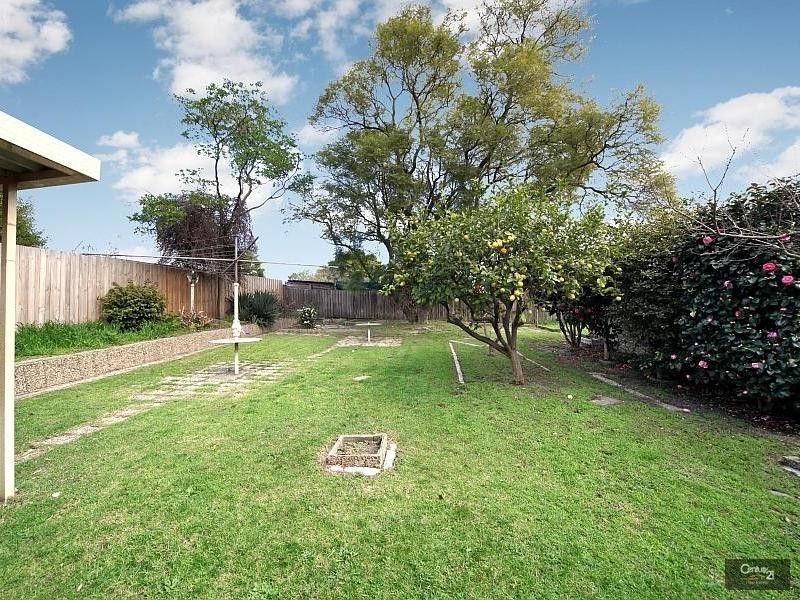 677 Warrigal Road, Bentleigh East VIC 3165