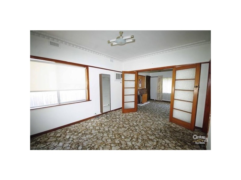 68 Hall Street, Mckinnon VIC 3204