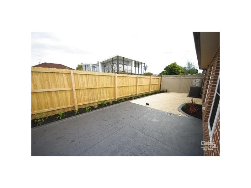 2/62 Mortimore Street, Bentleigh VIC 3204