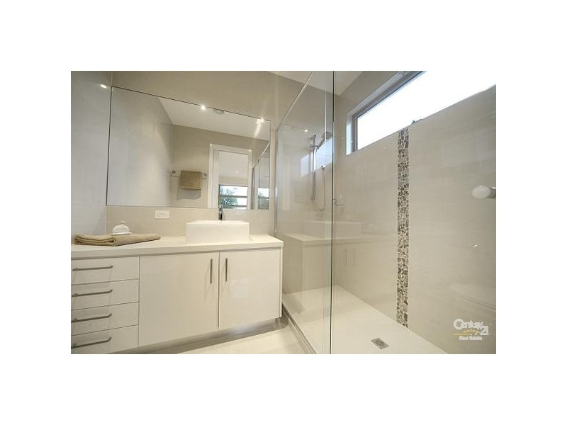 31B Seaview Avenue, Mckinnon VIC 3204