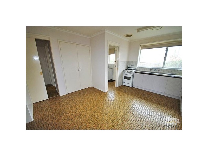 2/2 Rowland Street, Bentleigh East VIC 3165